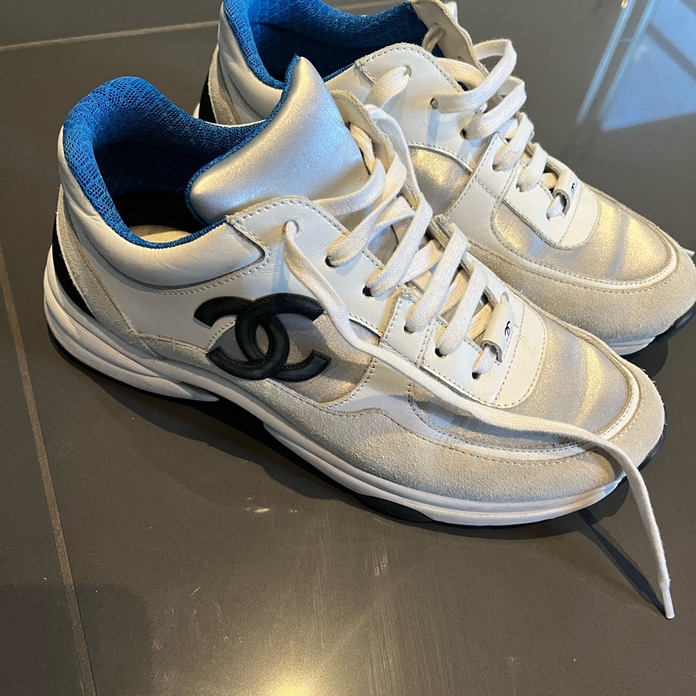 CHANEL women’s sneakers